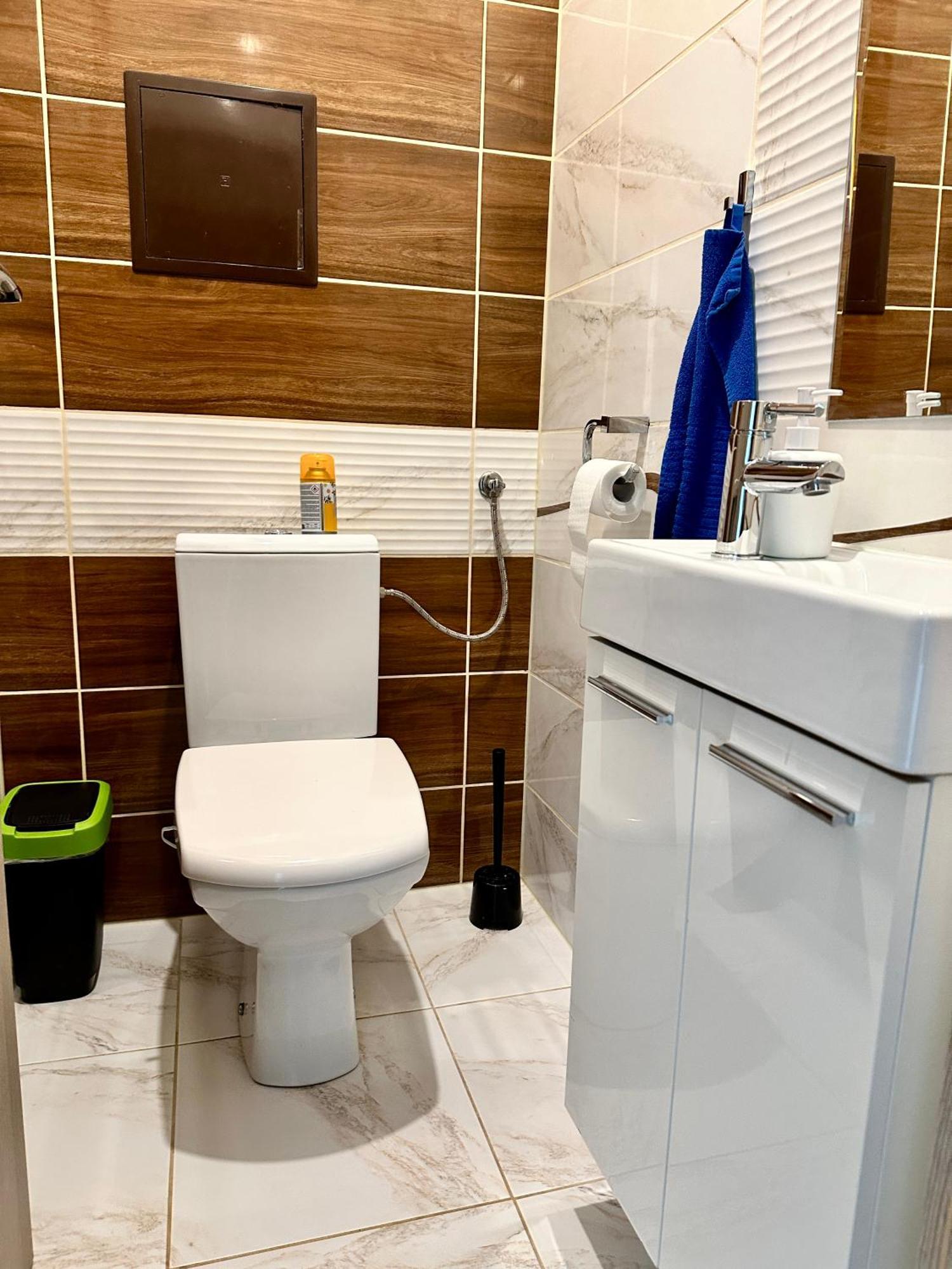 Princess Main Square Apartment Попрад Экстерьер фото